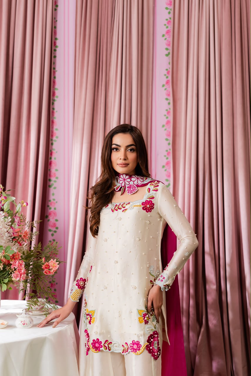 Dhanak embroidered luxury unstitched 3pc suit